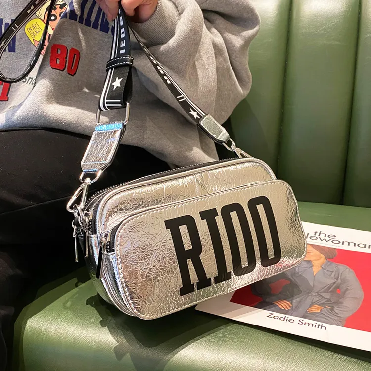 新款2025时尚字母亮片真皮单肩包女包多隔层宽肩带手机包斜挎包潮