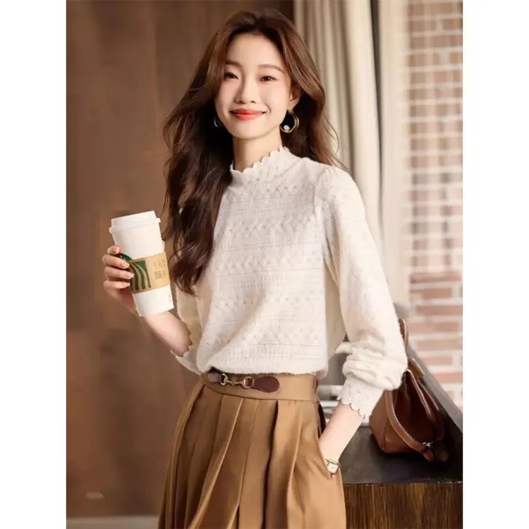 气质洋气时尚显瘦百搭长袖网红设计感千金风蕾丝打底衫女2025秋冬