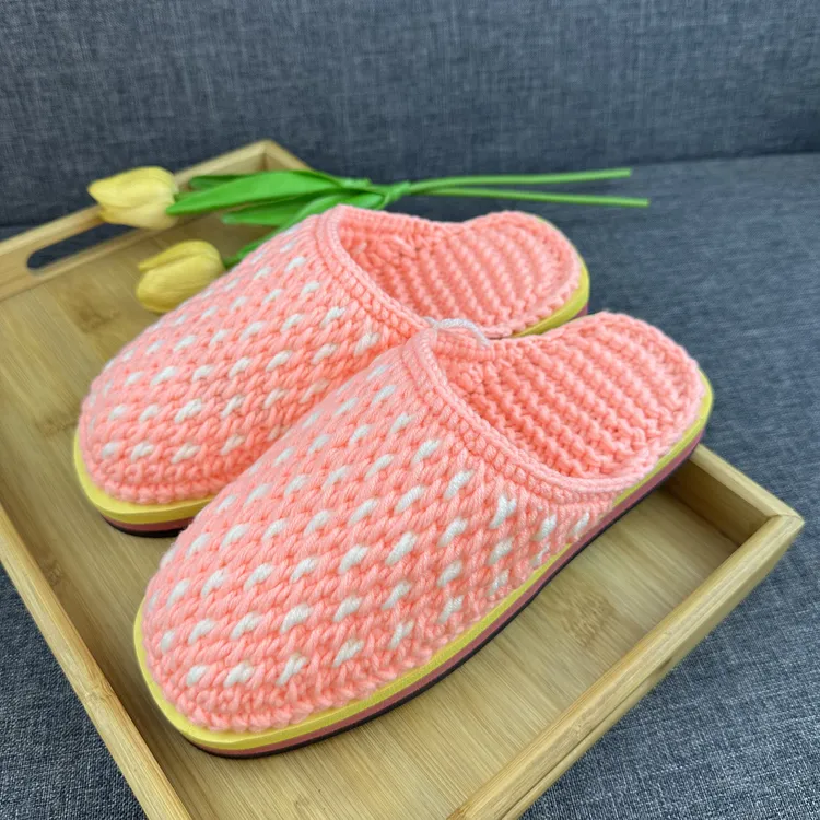 手工成品牛奶棉线钩织的拖鞋橡胶底防滑耐磨满天星款拖鞋成品包邮
