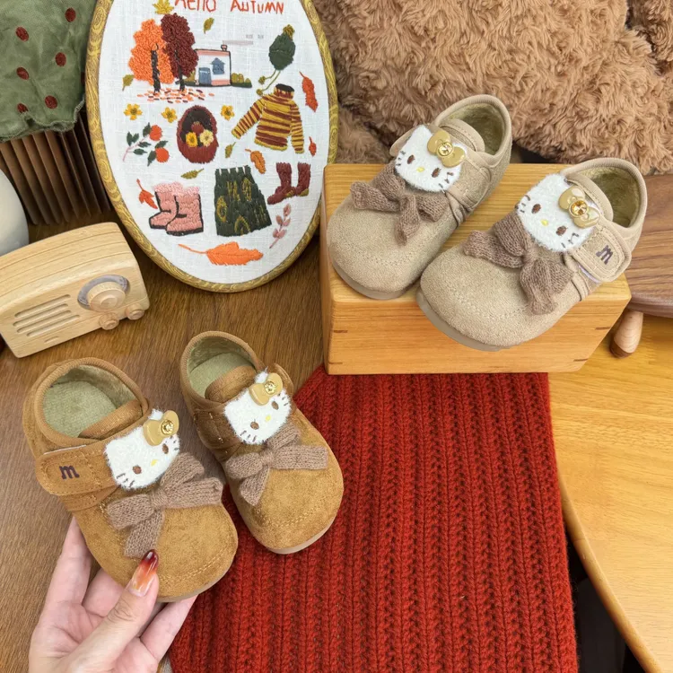 女童勃肯鞋加绒加厚棉鞋冬季保暖儿童公主鞋宝宝皮鞋软底豆豆鞋60