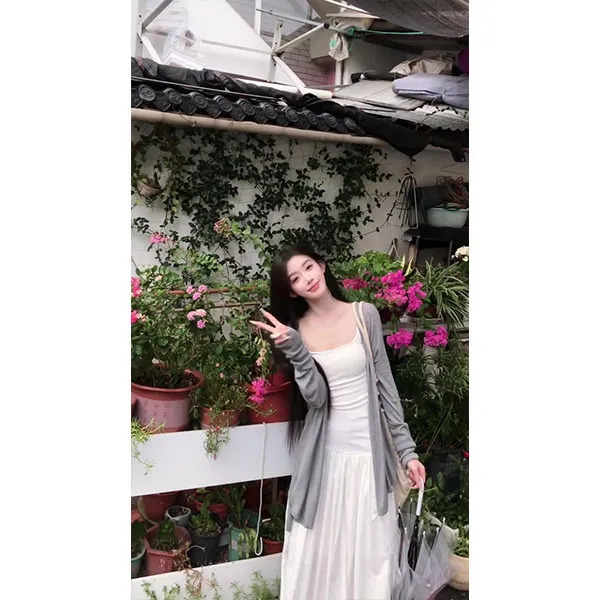 秋装搭配一整套装2025新款巨好看气质时尚开衫淑女吊带半身裙女装