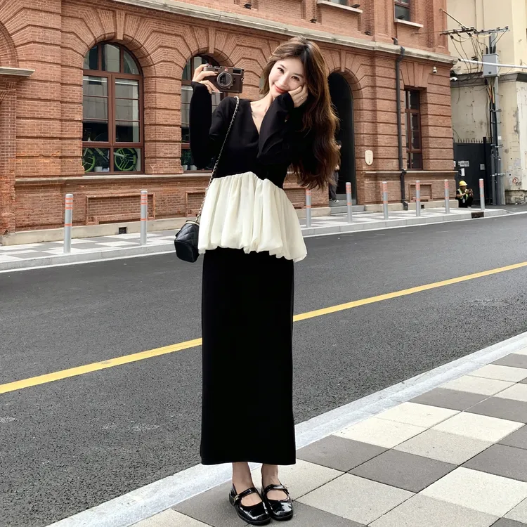 法式赫本风撞色褶皱上衣套装女秋2025高级感显瘦直筒半身裙两件套