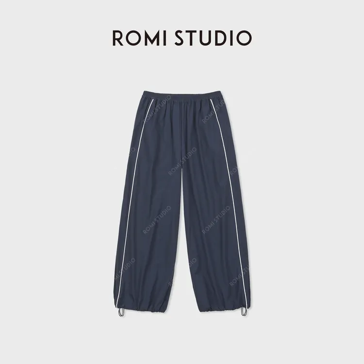 ROMI STUDIO“轻盈高弹”锦纶混纺光滑触感八分抽绳脚裤 RWDRX62963