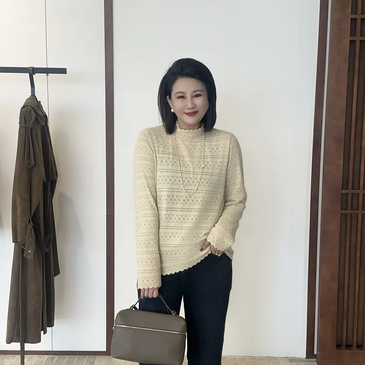 微胖女装【柔软时光】磨毛蕾丝小立领打底衫秋季新款T恤内搭20830