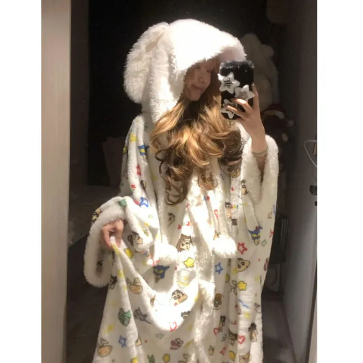 超可爱的蜡笔小新同款睡衣冬季珊瑚绒加绒加厚连帽睡袍家居服套装