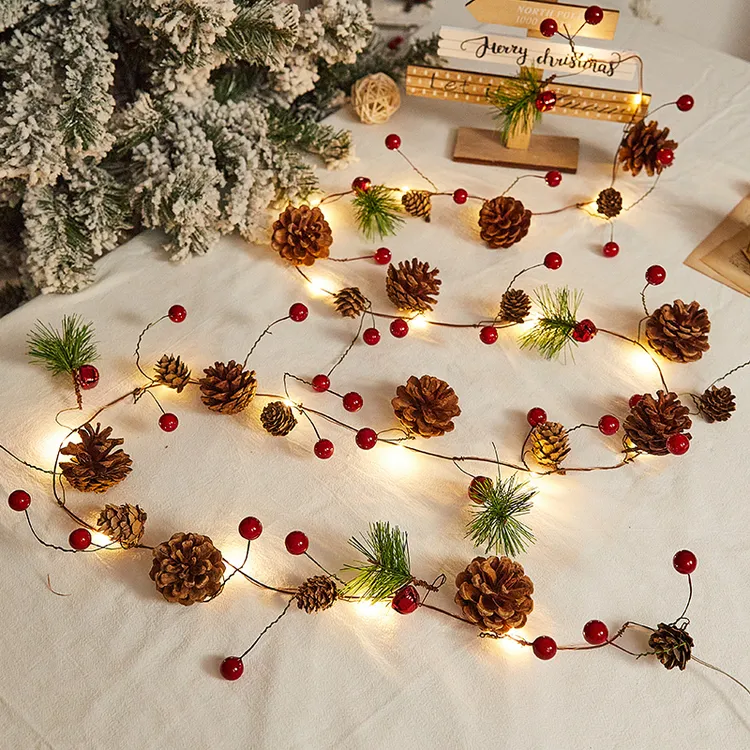 圣诞树松果灯饰彩灯串led场景布置创意小挂件挂饰摆件装扮装饰灯