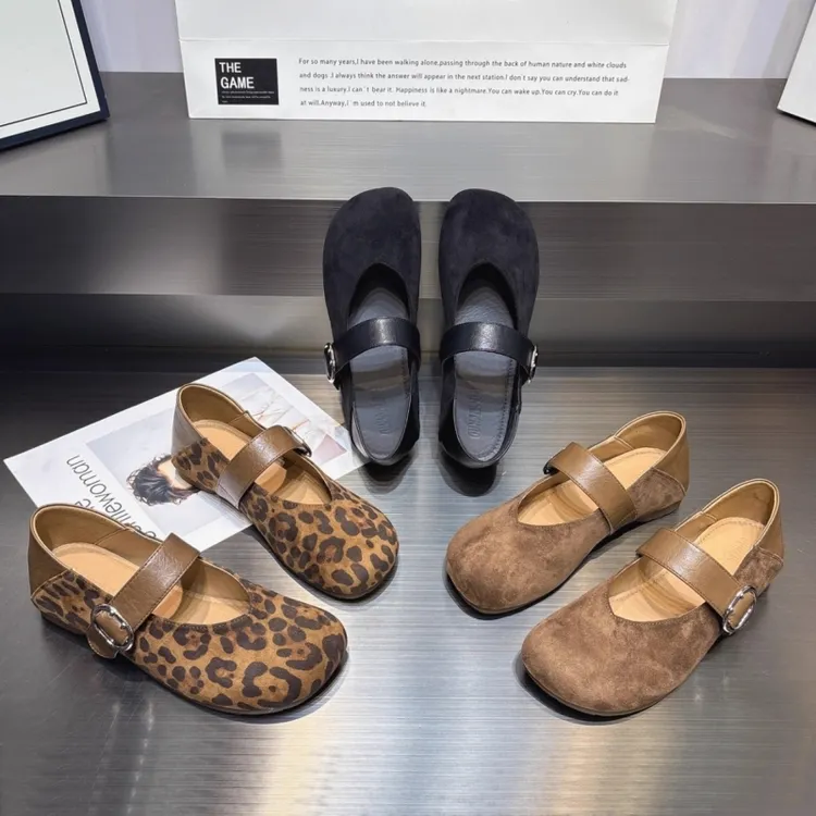 2025秋季新款法式平底舒适玛丽珍鞋女百搭复古圆头软底休闲单鞋子