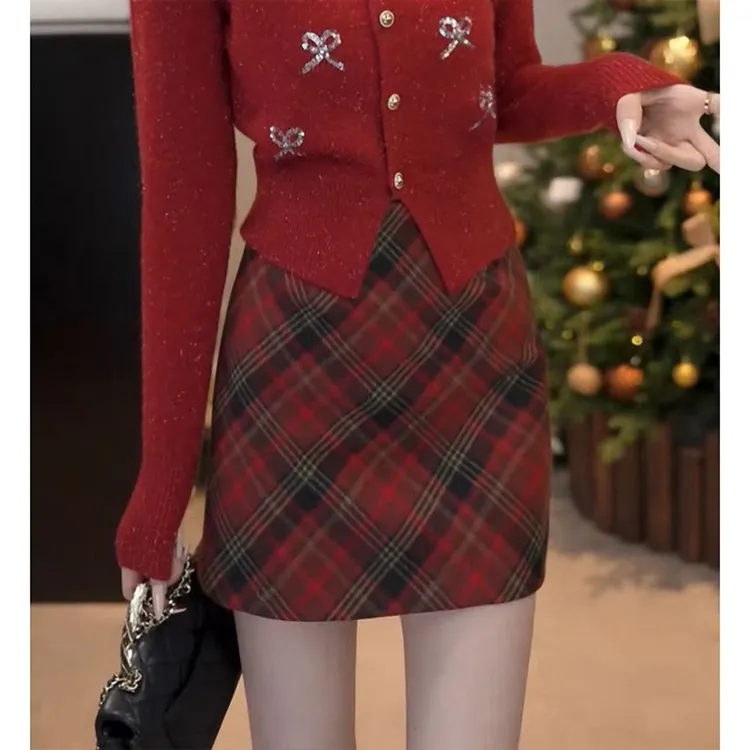 YUANLIANSU/圆脸酥【千樱恋雪】复古小众别致菱格纹针织包臀半身裙