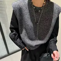 【蛋娘专属】秋季新款时尚百搭圆领褶皱花纹垫肩无袖休闲上衣