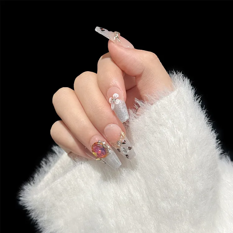 秋冬新款高级感香槟红钻豹纹猫眼美甲纯手工穿戴甲可重复佩戴