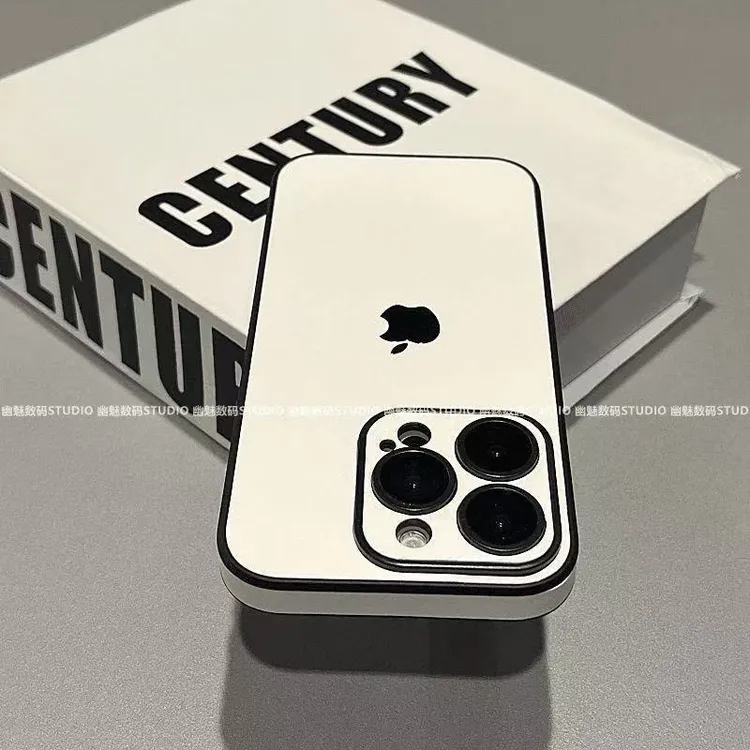 简约白色皮质带镜头膜适用iPhone16promax苹果15手机壳14硬13/12