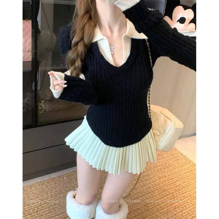 2025撞色假两件拼接v领针织衫女冬季设计感长袖打底上衣时尚气质