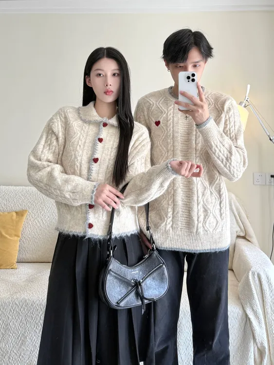 情侣宽松型开衫款慵懒风娃娃甜美宽松短款毛针织衫温柔