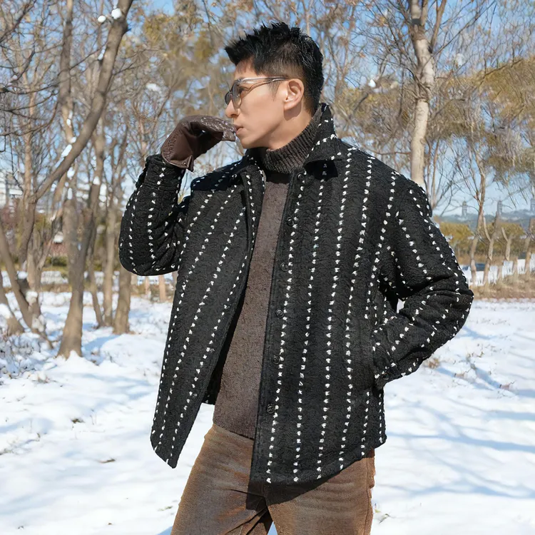 言吉轻奢男装白鸭绒保暖外套冬款时尚高端男士羽绒服衬衫YJW5173