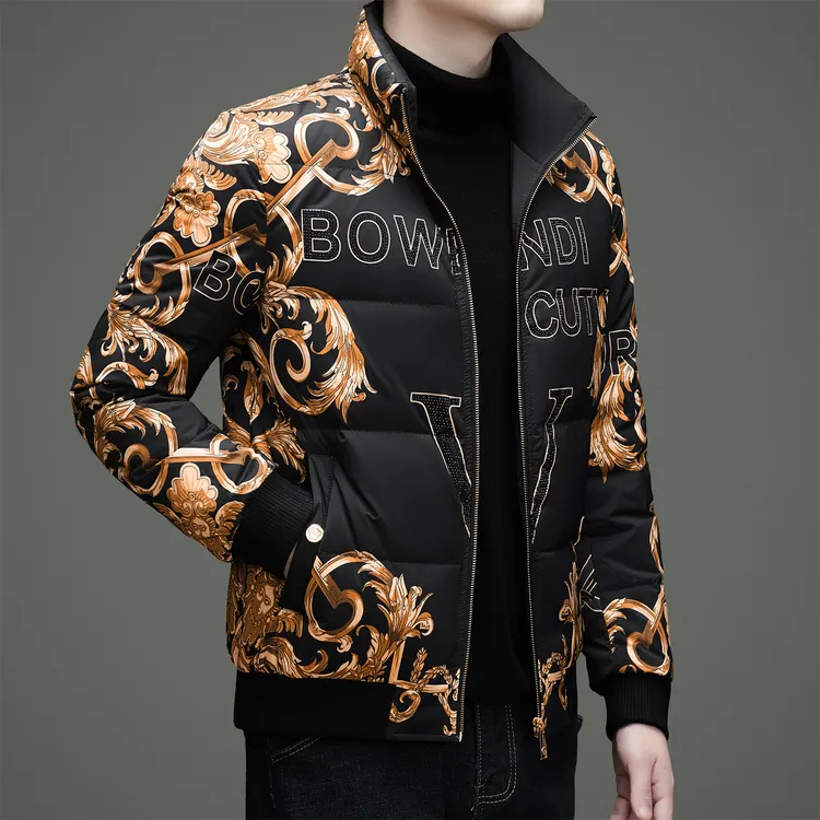 2025冬季高端男士潮流加厚短款刺绣休闲羽绒服90白鸭绒面包服保暖