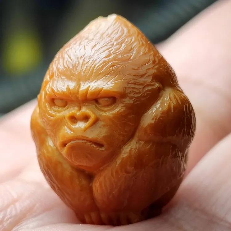 橄榄核雕刻收藏手工创意卡通动物风格大猩猩小挂坠收藏佳品