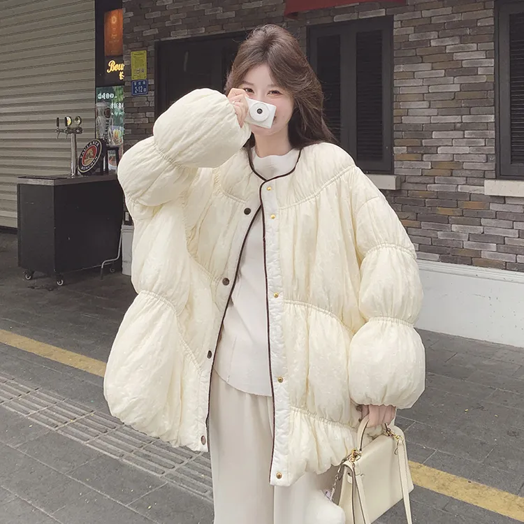 独特别致洋气灯笼袖羽绒服女冬季新款设计感小众保暖90白鸭绒外套