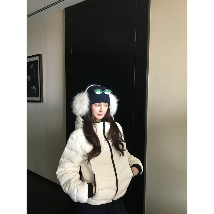 白色排骨连帽棉服女冬季轻薄款2025年新款修身显瘦百搭棉服棉袄