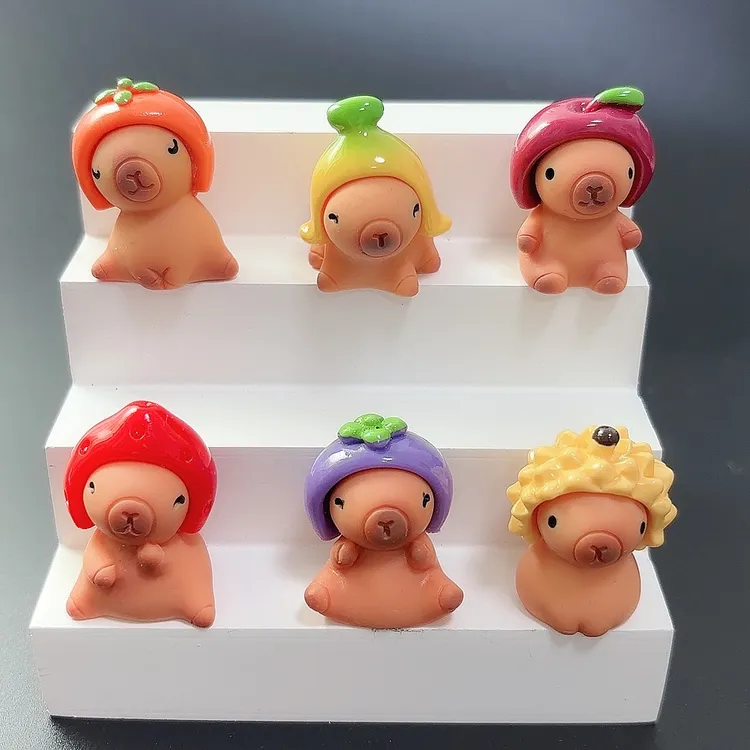 水果卡皮巴拉实色创意立体车载萌粒桌面饰品动物摆件钥匙扣配件潮