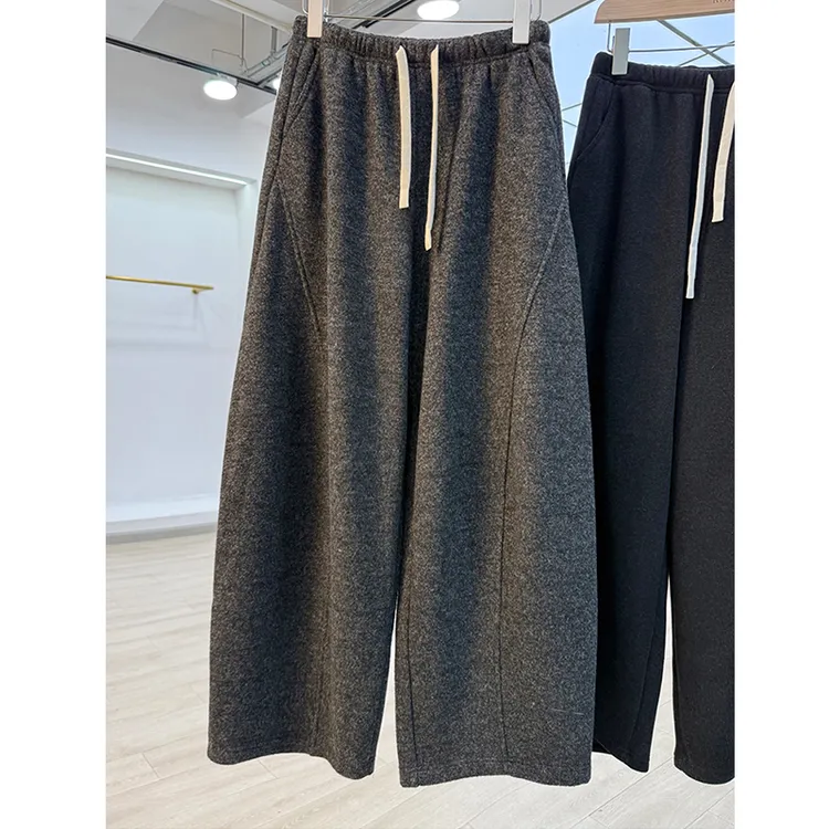 胖妹妹240斤大码设计感加绒加厚弯刀卫裤女秋冬巨显瘦保暖阔腿裤