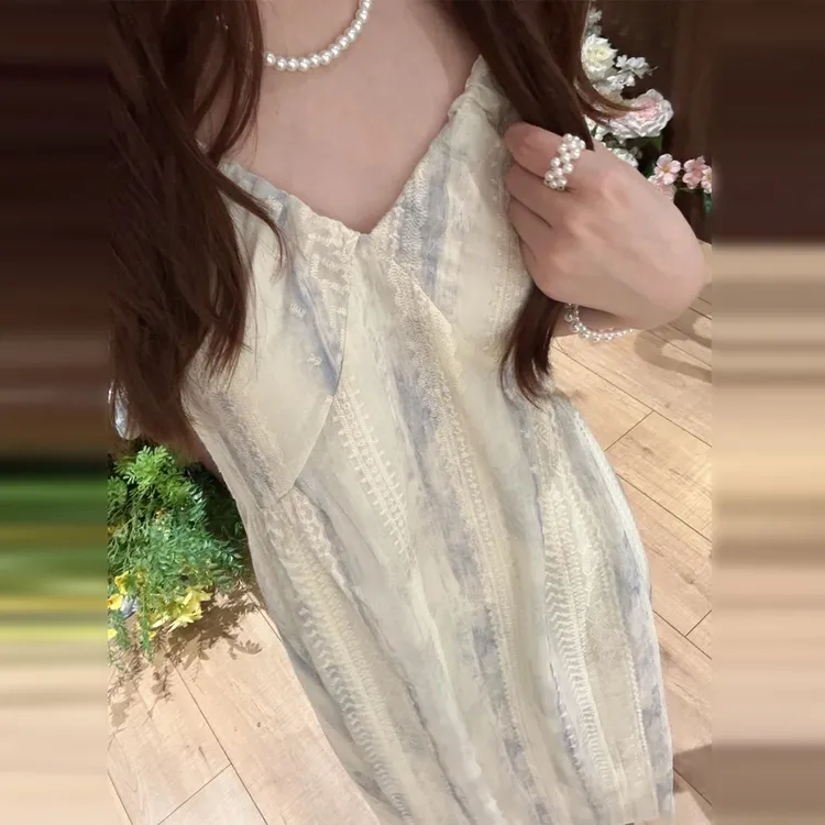 高腰法式夏季吊带女装连衣裙不褪色宽松小众中长裙气质遮肉显瘦