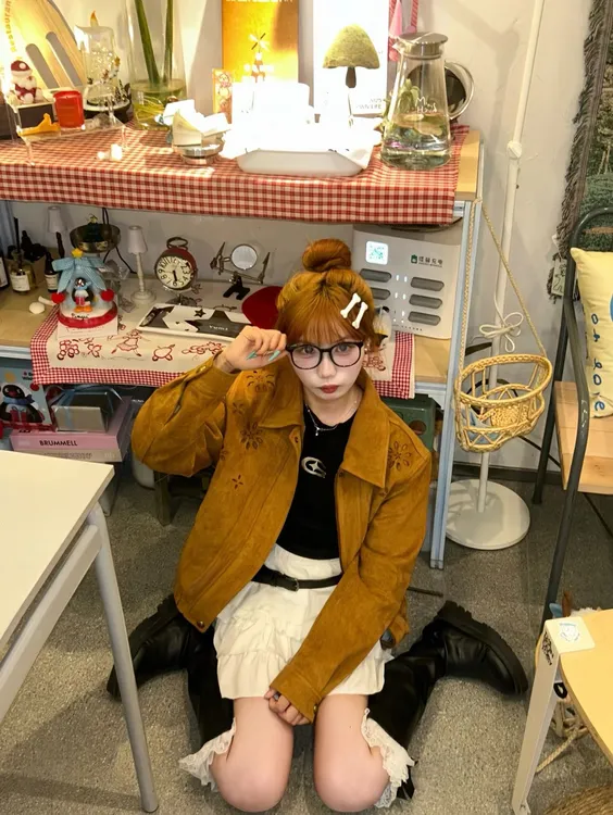 韩版复古花朵镂空麂皮夹克女2025早秋新款洋气显瘦减龄美式短外套