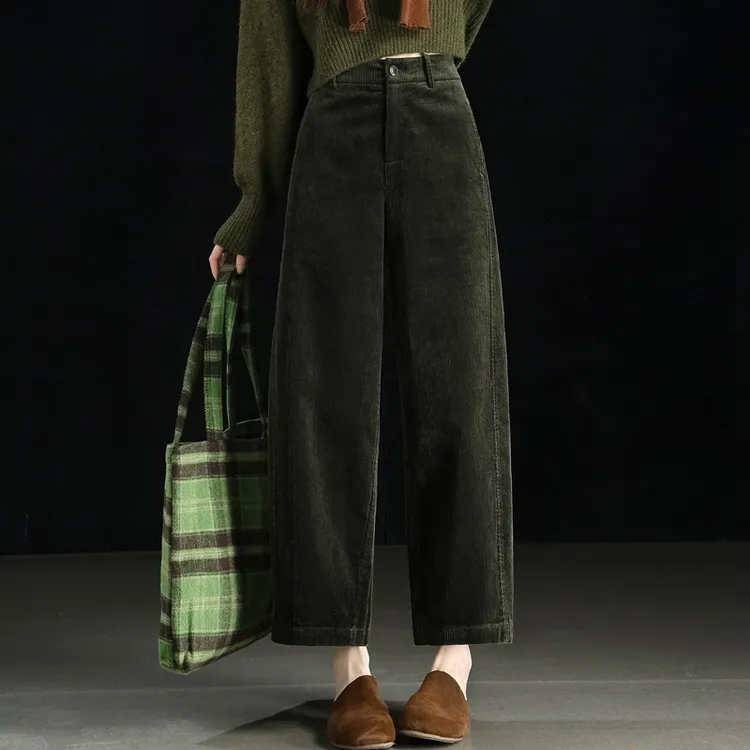 绿色灯芯绒裤子秋冬款女窄版加绒阔腿裤女加厚休闲弯刀九分条绒裤