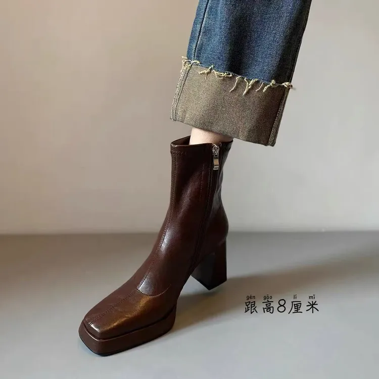 复古方头粗跟马丁靴2024新款秋冬弹力瘦瘦靴女高跟厚底短靴子女
