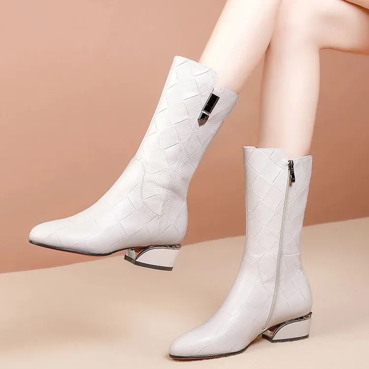 元族真皮中筒甜美百搭时尚圆头低跟女鞋秋冬新款侧拉链妈妈皮靴女