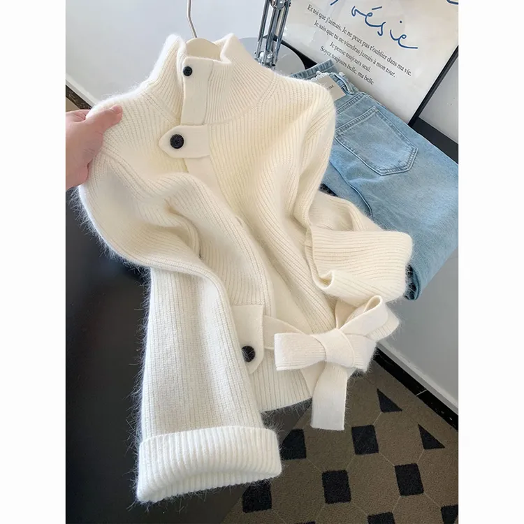 毛衣女款2025秋冬新款韩系小众绝美巨好看的白色立领针织开衫上衣