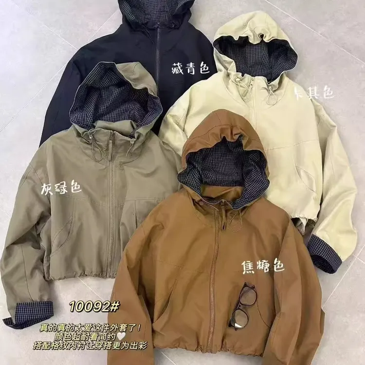 韩版连帽冲锋衣外套女2025新款宽松休闲百搭小个子防风夹克上衣