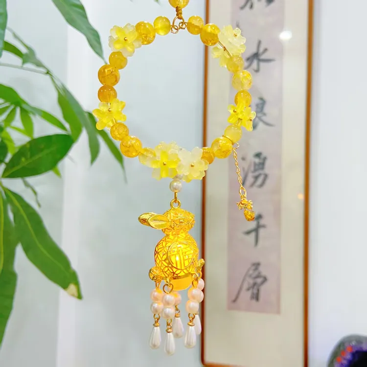 【大展鸿兔】富桂有Q花 精致玉兔灯挂坠 包挂车挂 2670