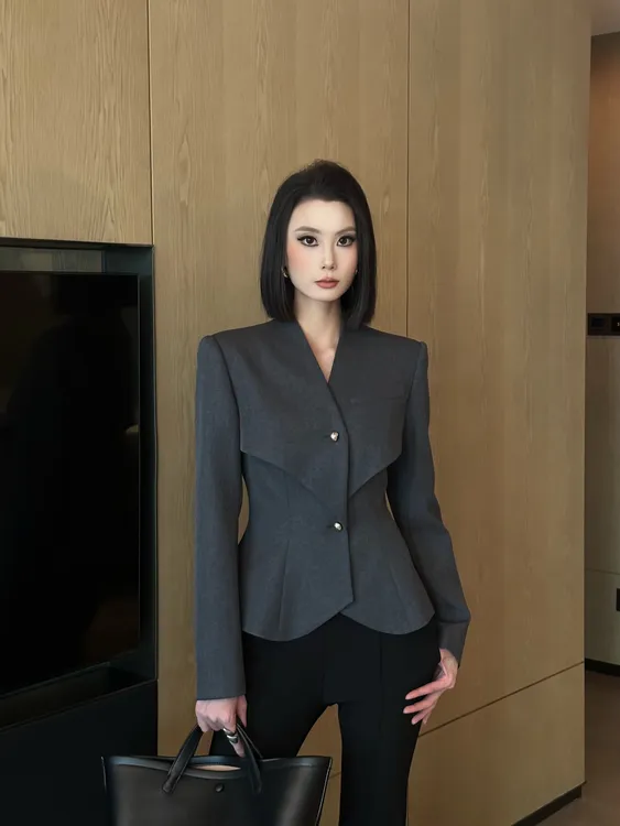 琦哥【高知风貌】设计V字领通勤御姐风长袖西装外套气质上衣35244