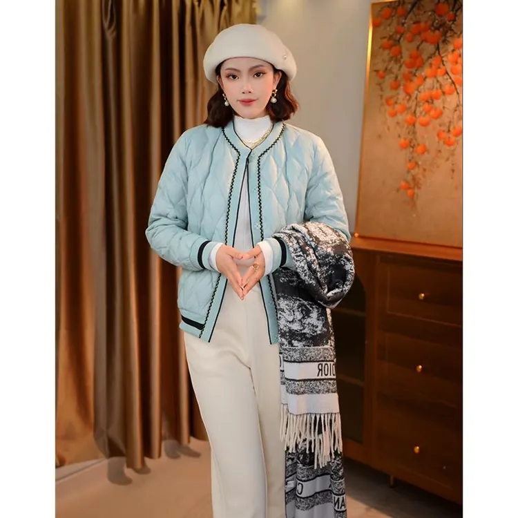 2025新款菱格优雅气质时尚短款小个子穿搭高品质羽绒服正品