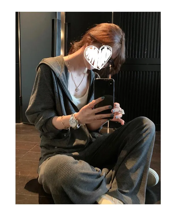 极简风时尚套装长袖上衣连帽宽松休闲风韩版慵懒风外套直筒裤