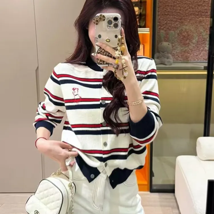 小狗撞色条纹长袖针织开衫外套女初秋穿搭高级感巨好看短款上衣