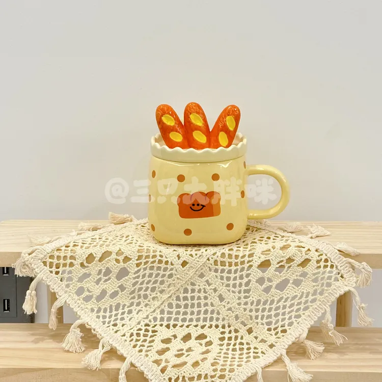 【全新无暇清仓】可爱马克杯带盖带勺陶瓷杯吸管杯