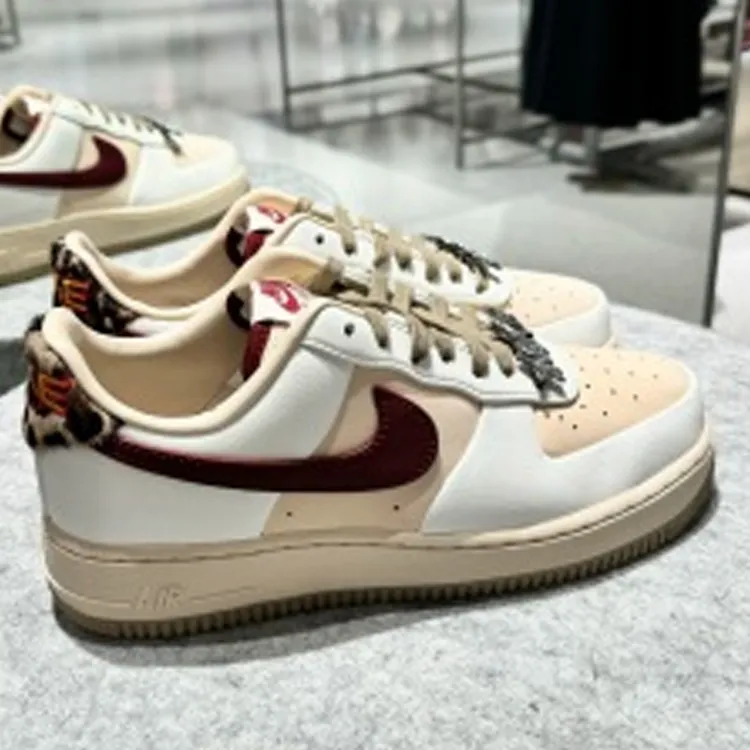 NIKE耐克【元】女鞋AIR FORCE 1 07运动鞋篮球鞋IM7510-262