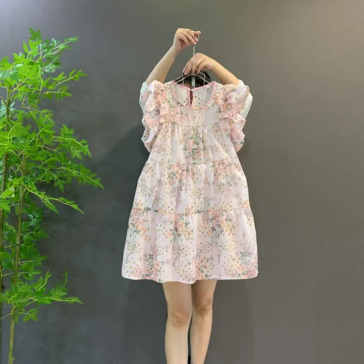 1826夏季款气质温柔风亮钻圆领荷叶肩花朵淑女裙大码女装连衣裙