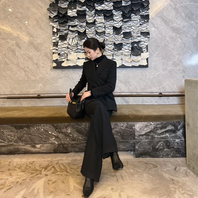 高级感羊毛黑色秋冬季西服套装保暖百搭外套显瘦气质修身束腰西装