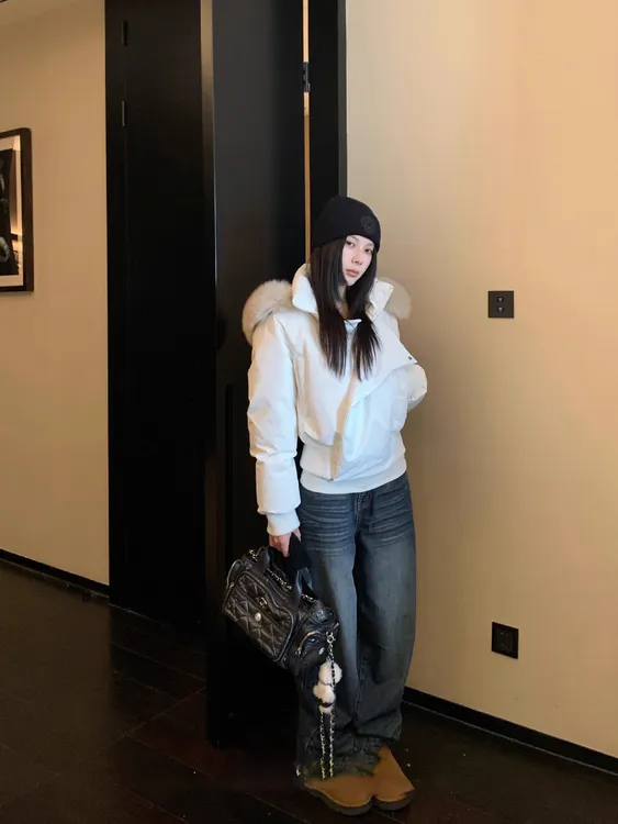 短款毛领加厚保暖百搭棉服外套女2025新款宽松显瘦连帽棉衣冬季