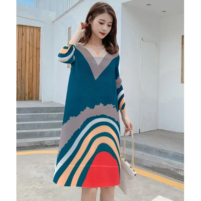 高端褶皱领连衣裙春夏新款码弹簧拼色印花海军风百褶短裙