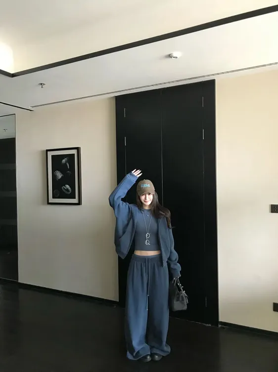 2025早秋新款时尚套装气质显瘦洋气休闲百搭性感辣妹上衣长袖长裤