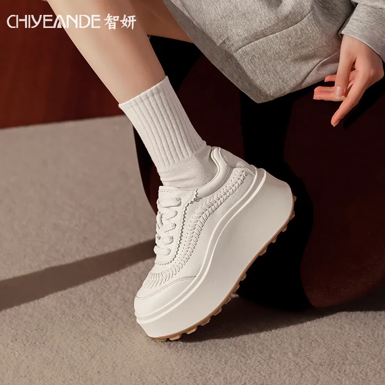 8cm增高厚底小白鞋女款2025爆款秋季新款百搭真皮休闲运动高帮鞋