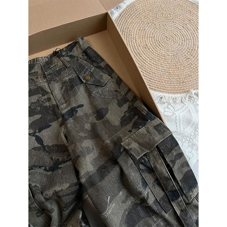 军旅风迷彩宽松运动工装裤女2025夏季高腰数理印纹时尚潮款牛仔裤