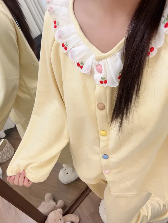 带胸垫樱桃睡衣女款春秋冬季磨毛羊绒加厚长袖套装甜美花边家居服