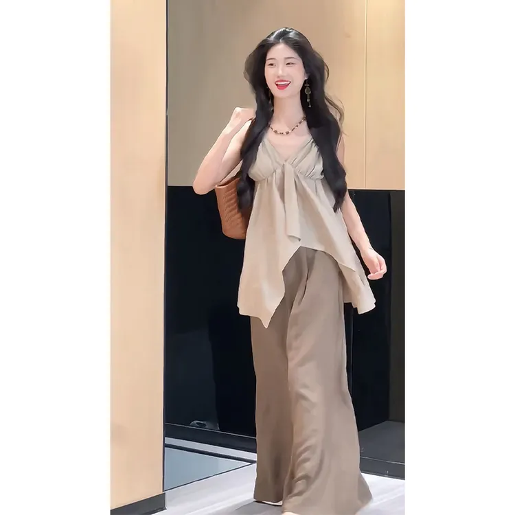 2025夏季新款女法式不规则V领褶皱无袖上衣百搭高腰显瘦阔腿长裤