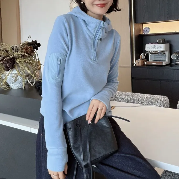 设计感秋冬拉链口袋连帽卫衣女韩版时尚洋气休闲小众显瘦打底衫