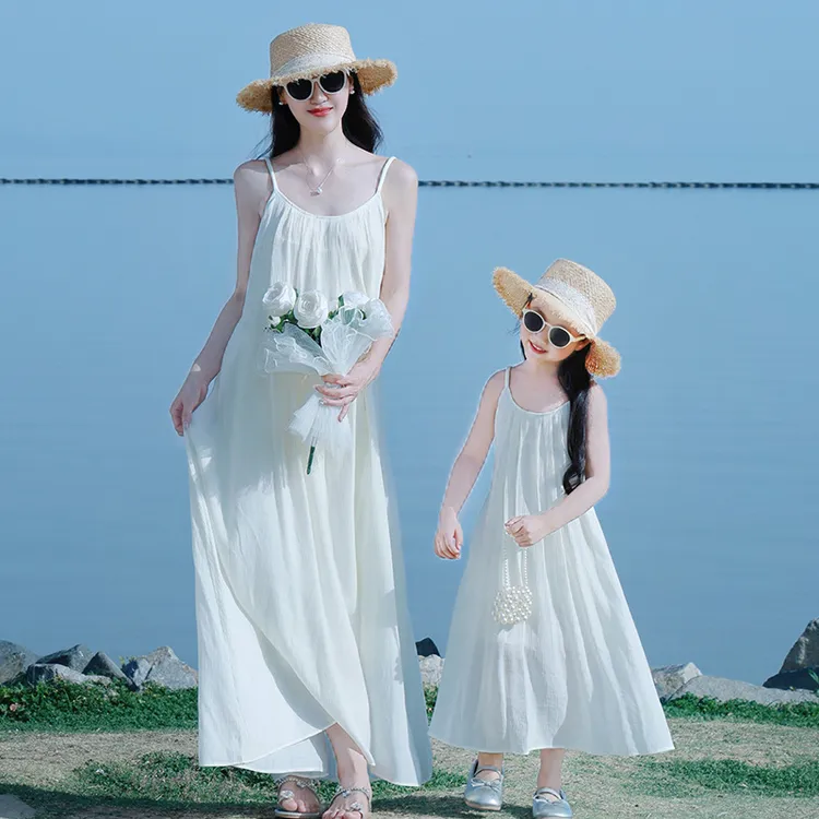亲子装高级感沙滩裙度假风海边旅游夏季母女装白色公主仙气连衣裙