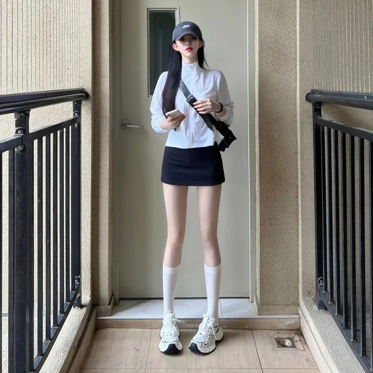 2025新款高腰短裙女春夏季气质显瘦辣妹性感包臀裙防走光半身裙子